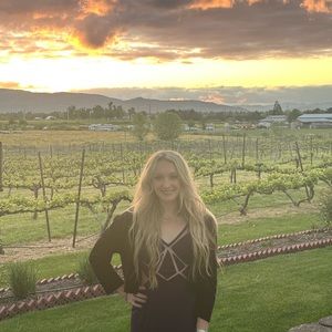 Meet your Posher, Bridget